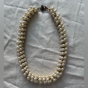 Elegant Pearl Necklace